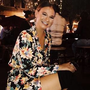 Meet your Posher, Sheila